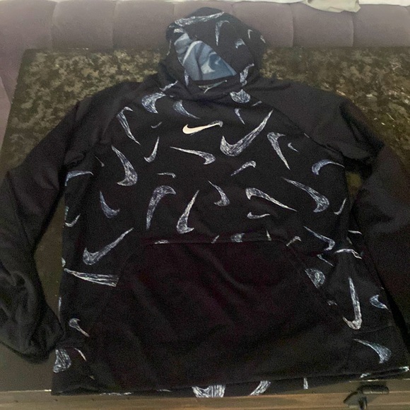 Boy’s Nike Hoodie.  Excellent condition.  Size XL. - Picture 1 of 1